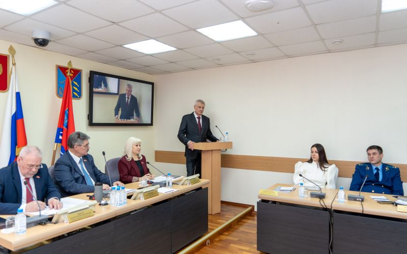 Губернатор Магаданской области Сергей Носов представил Областной Думе отчет о работе Правительства в 2025 году